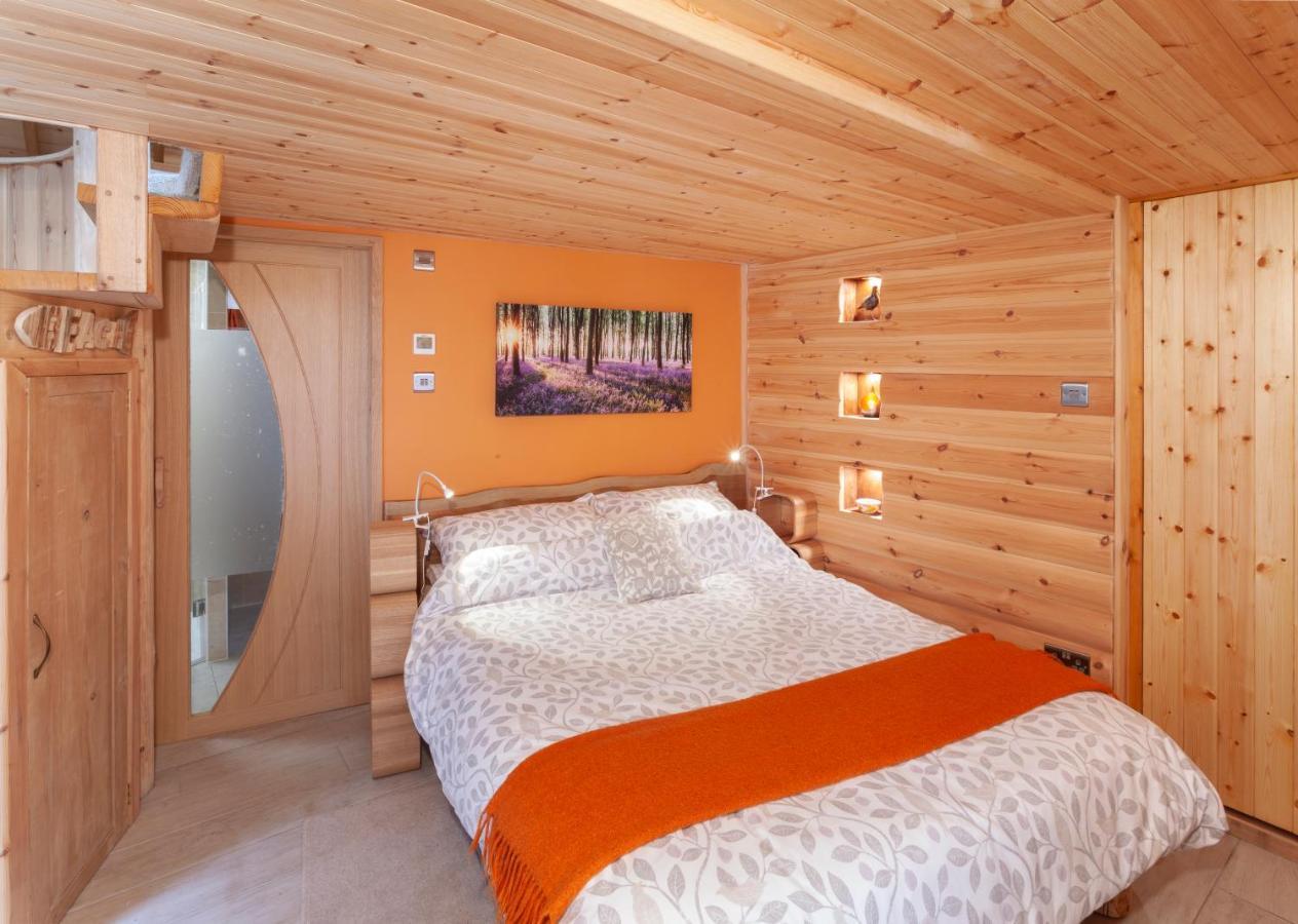 Porthole Log Cabin Minehead Exteriér fotografie
